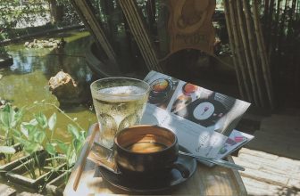 [☕️🇻🇳] CoCo’s Coffee 🥤 Top1Coffee ☕️ Sau những ngày mưa dầm dề, nắng đã về ! Dù ít dù nhiều thì cảm ơn vì trời đã tạnh, nước cũng dần rút. Mọi người sẽ quay lại với  , shares-0✔️ , likes-7❤️️ , date-2020-10-22 09:02:19🇻🇳🇻🇳🇻🇳📰🆕