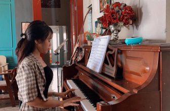 [☕️🇻🇳] Tháng 10 – October coffee – studio   🥤 Top1Coffee ☕️ …Ừ! Có ai thương mãi những điều quá cũ đâu em? Ai rồi cũng phải quên đi để bắt đầu ngày-hôm-qua-mới! Đôi bàn tay đủ ấm để quên t , shares-1✔️ , likes-17❤️️ , date-2020-11-10 13:21:14🇻🇳🇻🇳🇻🇳📰🆕