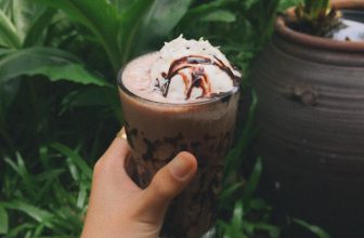[☕️🇻🇳] CoCo’s Coffee 🥤 Top1Coffee ☕️ “Ngọt vị” với món Ca cao kem dừa tại khu vườn #cocoscoffee . Thơm thơm, béo béo, ngọt ngọt, ngon khó cưỡng
————————— #cocoscof , shares-0✔️ , likes-13❤️️ , date-2020-11-24 03:55:30🇻🇳🇻🇳🇻🇳📰🆕