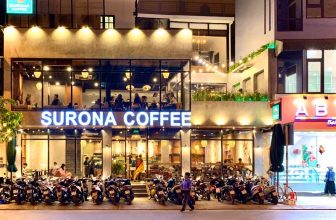 [☕️🇻🇳] Surona Coffee 🥤 Top1Coffee ☕️ Đây là khoảng thời gian tuyệt vời nhất trong năm ! Hãy tụ tập quanh cây thông Giáng sinh Bên cạnh những người bạn tâm g , shares-7✔️ , likes-15K❤️️ , date-2020-12-24 02:38:16🇻🇳🇻🇳🇻🇳📰🆕