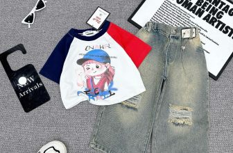 [🆕🇻🇳] Phân Phối – Bán Buôn – Bán Sỉ Vkids 😎❤️️⭐️ – 💖Buôn_sỉ_HN💖 Bộ bé gái, áo cotton pha màu tay, quần jean suông rách, in hình, t …