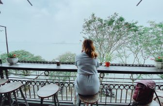 [☕️🇻🇳] Tháng 10 – October coffee – studio   🥤 Top1Coffee ☕️ View từ ban công tầng 4 Tháng Mười đây ạ Nhìn bao trọn view hồ Tây lun hehe ^^
——————————————————
Cre: khách Tháng Mười (ảnh k , shares-0✔️ , likes-8❤️️ , date-2021-01-14 03:30:50🇻🇳🇻🇳🇻🇳📰🆕