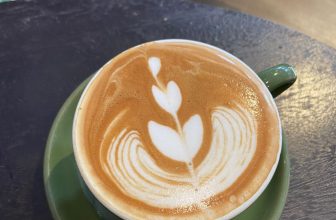 [☕️🇻🇳] 1976 Cà phê   🥤 Top1Coffee ☕️ Ngày cuối năm…
Gói ghém lại những điều tưởng như đã cũ kĩ.
Bao bọc yêu thương trong yêu thương.
Lắng nghe con tim để thấy  , shares-0✔️ , likes-9❤️️ , date-2021-02-02 01:18:00🇻🇳🇻🇳🇻🇳📰🆕