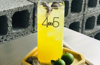 [☕️🇻🇳] 4 ĐỒNG 5 🥤 Top1Coffee ☕️ [ Chọn thức uống cho mùa 𝐂ô 𝐕𝐢 ]Đang mùa này mà hỏi uống gì ?!
𝐒ố 𝟏 vẫn là các loại nước uống giàu 𝘝𝘪𝘵𝘢𝘮𝘪𝘯 𝘊 để tăng cường s , shares-5✔️ , likes-138❤️️ , date-2021-02-04 05:13:42🇻🇳🇻🇳🇻🇳📰🆕