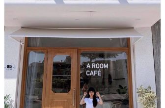 [☕️🇻🇳] A Room Café – Quán cà phê 🥤 Top1Coffee ☕️ Gọi nắng về hong mái tóc em bay
Gọi nắng mai xua những ngày giông bão
Gọi anh về mình đi hẹn hò A room thôi
———————————————— , shares-0✔️ , likes-25❤️️ , date-2021-03-07 02:27:09🇻🇳🇻🇳🇻🇳📰🆕