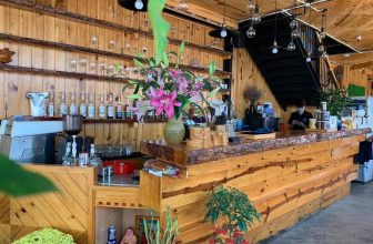 [☕️🇻🇳] 15.22 café – wine – live music 🥤 Top1Coffee ☕️ GÓC TUYỂN DỤNG
Wood Coffee & Juice cần tuyển:
– 2 pha chế ca sáng( ưu tiên nữ)
– 2 phục vụ ca sáng( nữ)
Làm việc : ( 8h30 – 14h , shares-4✔️ , likes-8❤️️ , date-2021-04-26 06:05:13🇻🇳🇻🇳🇻🇳📰🆕