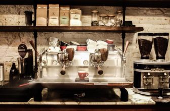 [☕️🇻🇳] Saigon Coffee Roastery 🥤 Top1Coffee ☕️ It’s so simple , so classico , so sexyo !!!
#slayerespresso #slayer #slayervietnam #saigoncoffeeroastery !, shares-1✔️ , likes-54❤️️ , date-2017-10-26 13:53:24🇻🇳🇻🇳🇻🇳📰🆕