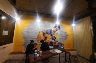 [☕️🇻🇳] Cafe Thái – 27 Triệu Việt Vương – Đây là một quán cà phê nổi bật với không gian của những năm 50 – 60 của thế kỷ 20 🥤 Top1Coffee ☕️ Hôm nay, 22/8 là sinh nhật chàng trai lãng mạn, nhiệt huyết và tràn đầy đam mê này. Tuổi trẻ sục sôi đã qua lâu rồi, nhưng tinh  , shares-1✔️ , likes-119❤️️ , date-2021-08-22 12:21:16🇻🇳🇻🇳🇻🇳📰🆕