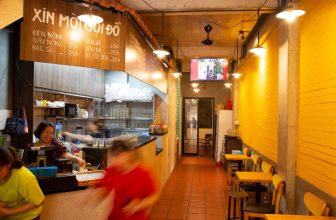 [☕️🇻🇳] Cafe Thái – 27 Triệu Việt Vương – Đây là một quán cà phê nổi bật với không gian của những năm 50 – 60 của thế kỷ 20 🥤 Top1Coffee ☕️ Tạm thời, quận Hai Bà Trưng chưa được mở bán mang về với hình thức cốc mang đi anh em ạ.
Cà phê nước đóng chai pha sẵn (500ml)  , shares-1✔️ , likes-116❤️️ , date-2021-09-17 03:47:35🇻🇳🇻🇳🇻🇳📰🆕