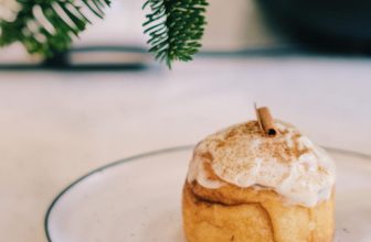 [☕️🇻🇳] The Comma coffee 🥤 Top1Coffee ☕️ Mẻ bánh quế cuối tuần mới tinh mơ thơm nhẹ mùi thanh quế chi Trà Mi thấm đường nâu ngọt ngào kèm thức sốt dành riêng béo mềm.
N , shares-1✔️ , likes-13❤️️ , date-2021-11-21 04:19:07🇻🇳🇻🇳🇻🇳📰🆕