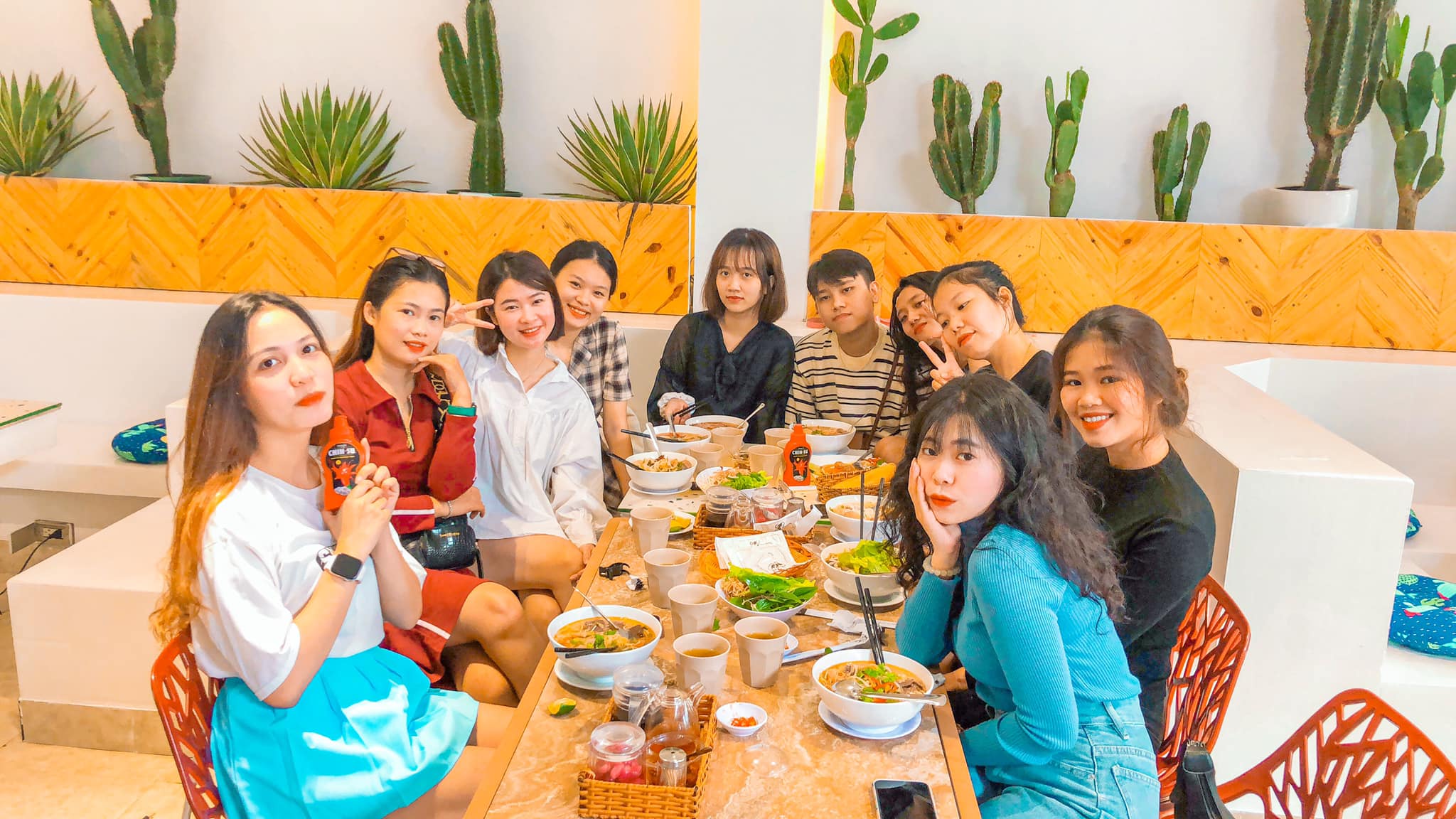 [☕️🇻🇳] Koi Coffee – Koi Cafe – điểm đến của mọi nhà 🥤 Top1Coffee ☕️ Cuộc hẹn cuối tuần 

Chủ nhật lúc nào cũng là thời điểm vàng để hẹn gặp bạn bè sau một tuần bận rộn với những kế hoạch riêng. Mì , shares-2✔️ , likes-26❤️️ , date-2021-11-28 11:35:35🇻🇳🇻🇳🇻🇳📰🆕