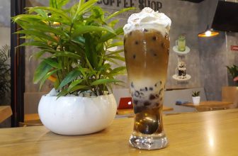 [☕️🇻🇳] D’ Coffee – Không gian thoải mái, menu  phong phú và đa dạng  🥤 Top1Coffee ☕️  Ai sẽ Fan của LATTE THẠCH đây?
Kem ngọt ngọt béo béo
Cafe đắng đắng thơm thơm
Sữa ngọt ngọt tươi tươi
Thạch dai dai giòn g , shares-0✔️ , likes-7❤️️ , date-2018-01-04 07:57:00🇻🇳🇻🇳🇻🇳📰🆕