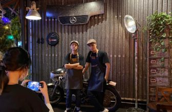 [☕️🇻🇳] Root Coffee Roastery 🥤 Top1Coffee ☕️ Root xin phép tạm nghỉ phục vụ từ 17h ngày 26/12 để các bạn nhân viên nạp năng lượng và đón giáng sinh muộn.Mai quán vẫn hoạt độ , shares-0✔️ , likes-45❤️️ , date-2021-12-26 04:45:25🇻🇳🇻🇳🇻🇳📰🆕