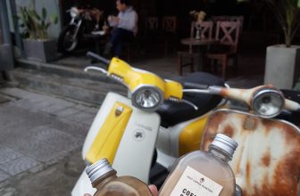 [☕️🇻🇳] Root Coffee Roastery 🥤 Top1Coffee ☕️ Bắt đầu một ngày mới với dòng cafe đóng chai siêu hot của root nào  From ROOT with Love.  Nhắn bạn không gian tầng 2 đã hoạt độn , shares-0✔️ , likes-17❤️️ , date-2022-01-06 00:13:06🇻🇳🇻🇳🇻🇳📰🆕