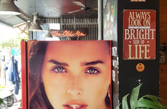 [☕️🇻🇳] Root Coffee Roastery 🥤 Top1Coffee ☕️ Mần ngay một Em cold brew để tươi tỉnh như chị bé xinh đẹp trong hìnhCà phê đóng chai có thể bảo quản lạnh và sử dụng từ 3-5  , shares-0✔️ , likes-16❤️️ , date-2022-01-13 03:52:10🇻🇳🇻🇳🇻🇳📰🆕