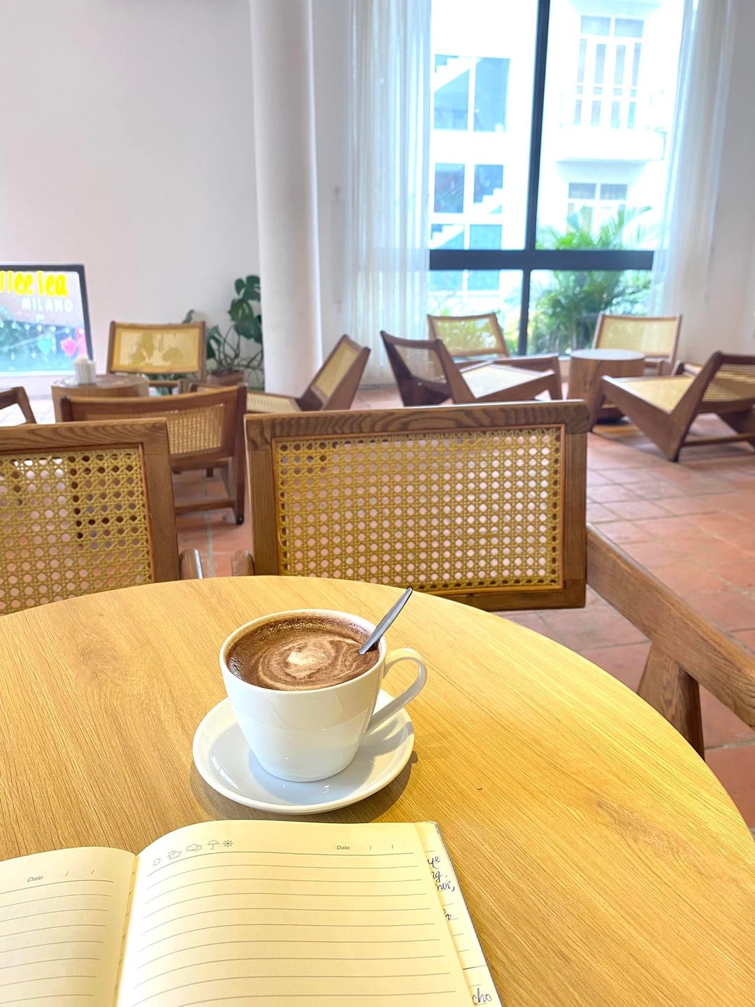 [☕️🇻🇳] White Coffee Vinh – Cafe phong cách Hàn Quốc 🥤 Top1Coffee ☕️ Đâu là góc yêu thích của cậu tại White Coffee?

Đối với chúng mình, hẳn là ai cũng đều có cho bản thân một “góc nhỏ” riêng khi đ , shares-1✔️ , likes-22❤️️ , date-2022-01-15 02:38:35🇻🇳🇻🇳🇻🇳📰🆕