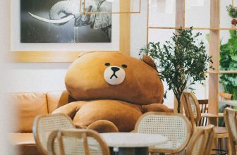 [☕️🇻🇳] Ochata Coffee  🥤 Top1Coffee ☕️ Chiếc ghế êm ái nhất quán lúc nào cũng bị chiếm phần lớn chỗ từ 1 nhân vật duy nhất vậy mà hổng có khách nào nói gì nhỉ ?
𝐎𝐜𝐡𝐚𝐭 , shares-0✔️ , likes-11❤️️ , date-2022-01-15 03:24:10🇻🇳🇻🇳🇻🇳📰🆕