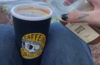 [☕️🇻🇳] Root Coffee Roastery 🥤 Top1Coffee ☕️ Cafe đóng chai của Root luôn tiện lợi , đồng hành cùng bạn đi khắp mọi nơi   Đặt món qua ShopeeFood và BAEMIN.
ROOT hotline 02 , shares-0✔️ , likes-6❤️️ , date-2022-02-07 09:44:45🇻🇳🇻🇳🇻🇳📰🆕