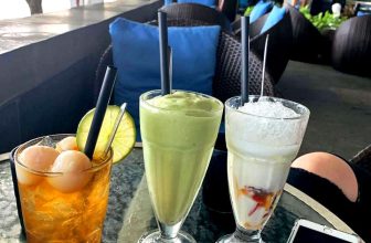 [☕️🇻🇳] Seaside Cafe 🥤 Top1Coffee ☕️  GIẢI NHIỆT CỰC ĐÃ – CẢ SÁNG TƯƠI VUI
Thanh vị, ngọt mát, sột soạt topping
Mau đến SEASIDE để thưởng thức ngay nhé mọi người  , shares-0✔️ , likes-8❤️️ , date-2022-02-25 02:41:22🇻🇳🇻🇳🇻🇳📰🆕