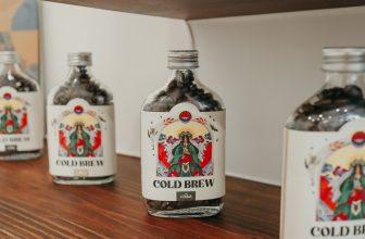 [☕️🇻🇳] The Comma coffee 🥤 Top1Coffee ☕️ COLD BREW SHOWCASECảm ơn cuộc đời này vì mỗi sáng mai thức dậy ta lại có nhiều hơn một sự lựa chọn. Ta có thể chọn một đôi già , shares-1✔️ , likes-7❤️️ , date-2022-04-15 08:04:02🇻🇳🇻🇳🇻🇳📰🆕
