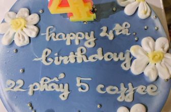 [☕️🇻🇳] 22 phẩy 5 coffee 🥤 Top1Coffee ☕️  Happy birthday to Phẩy
Chúc mừng sinh nhật 4 tuổi của quán cafe bất ổn nhưng chan chứa thiệt nhiều điều dễ thương này
28/4/20 , shares-3✔️ , likes-63❤️️ , date-2022-04-29 05:45:40🇻🇳🇻🇳🇻🇳📰🆕