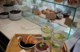 [☕️🇻🇳] GẤU Coffee – Bakery 🥤 Top1Coffee ☕️ Tạnh mưa rồi, cả nhà ghé Gấu đi ạ82 Hàng Gai, Hoàn Kiếm• 𝐇𝐚̀ 𝐍𝐨̣̂𝐢
O91 2223445#gaucoffeeandbakery #professionalbakers
#c , shares-0✔️ , likes-70❤️️ , date-2022-06-11 07:12:21🇻🇳🇻🇳🇻🇳📰🆕