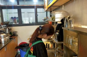 [☕️🇻🇳] Nam Phong Coffee – Tea🥤 Top1Coffee ☕️ Chào các bạn, mình là Thanh Thảo, mình đang trải nghiệm công việc tại Nam Phong Vinhomes.Công việc ở đây có phần áp lực, nhưng , shares-1✔️ , likes-17❤️️ , date-2022-06-30 05:51:42🇻🇳🇻🇳🇻🇳📰🆕