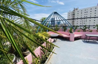 [☕️🇻🇳] PINK Cafe 37 Nguyễn Văn Huyên 🥤 Top1Coffee ☕️ CẢM NHẬN MÙA THU TRÊN QUÁN CAFE VIEW SÂN THƯỢNG
Những ngày Hà nội vào thu, trời mât mẻ, gió nhè nhẹ mà ngồi trên quán cafe có V , shares-0✔️ , likes-22❤️️ , date-2022-09-24 08:01:56🇻🇳🇻🇳🇻🇳📰🆕