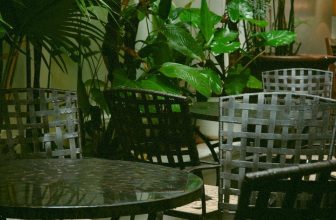 [☕️🇻🇳]  De.TẦM Cafe – Coffee – Bistro 🥤 Top1Coffee ☕️ Miền Bắc cũng mưa lâu, và dai dẳng suốt mấy ngày nay. Cứ đọc những bài viết miên man về miền Trung, nhắn nhủ những điều thật nhỏ , shares-0✔️ , likes-28❤️️ , date-2022-09-30 06:53:02🇻🇳🇻🇳🇻🇳📰🆕