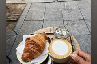 [☕️🇻🇳] Blackbird Coffee 🥤 Top1Coffee ☕️ để ý một chút các bạn sẽ thấy Blackbird rất ít khi chia sẻ gì đó trực tiếp về cà phê, đơn giản chỉ bởi vì chúng tôi không nghĩ m , shares-17✔️ , likes-659❤️️ , date-2022-11-08 03:44:25🇻🇳🇻🇳🇻🇳📰🆕