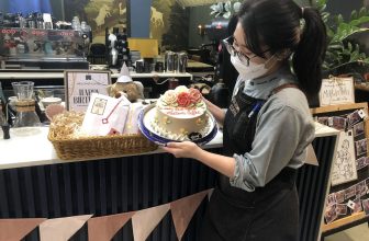 [☕️🇻🇳Mellower Coffee HCM  🥤 Top1Coffee ☕️ Cảm ơn vị khách hàng thân thiết đã tặng chiếc bánh kem này mừng sinh nhật em bé Mellower được 3 tuổi, Mellower vẫn còn chương tr , shares-0✔️ , likes-14❤️️ , date-2022-11-12 15:18:39🇻🇳🇻🇳🇻🇳📰🆕