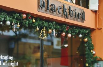 [☕️🇻🇳] Blackbird Coffee 🥤 Top1Coffee ☕️ hôm nay đến lượt Chân Cầm xin phép chốt đơn lúc 16.00 và đóng cửa lúc 17.00 để sinh hoạt hàng tháng các bạn nhé.
ảnh lại từ Giá , shares-0✔️ , likes-49❤️️ , date-2022-11-23 05:12:47🇻🇳🇻🇳🇻🇳📰🆕