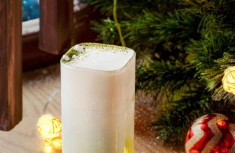 [☕️🇻🇳] OiA Coffee 🥤 Top1Coffee ☕️  Rộn ràng mùa Lễ Giáng Sinh
Không khí Giáng Sinh dần lan tỏa khắp phố phường, gõ cửa OiA. Mỗi góc quán xinh đều sẵn sàng để đó , shares-0✔️ , likes-6❤️️ , date-2022-12-16 13:05:01🇻🇳🇻🇳🇻🇳📰🆕