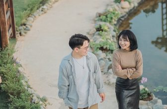 [☕️🇻🇳] Anaiis Concept – Café 🥤 Top1Coffee ☕️ 𝐄𝐦Anh ngồi bên cửa sổ
Trông ra đám mây nhung
Bầu trời sắp vỡ tung
Vì làn môi tươi thắmEm ở xa anh lắm
Mà anh thấy kề bên
Em  , shares-0✔️ , likes-24❤️️ , date-2023-03-08 13:00:03🇻🇳🇻🇳🇻🇳📰🆕