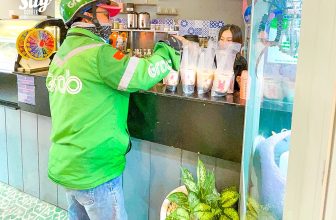 [☕️🇻🇳] Say Coffee Tea – Dessert  🥤 Top1Coffee ☕️ Suy cho cùng người có thể bất chấp nắng mưa, mang đến những sự ngọt ngào dù ngày hay đêm cũng chỉ là anh shipper.  Vậy nên, bữa  , shares-0✔️ , likes-120❤️️ , date-2023-03-01 05:00:02🇻🇳🇻🇳🇻🇳📰🆕