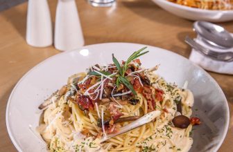 [☕️🇻🇳]  Danshari Coffee 🥤 Top1Coffee ☕️ MÌ Ý THỊT XÔNG KHÓI SỐT PHÔ MAI
Một sự thơm tho béo bỡ thấm đẫm sốt creamcheese cùng với bacon và nấm cho ngày mới đầy năng lư , shares-2✔️ , likes-25❤️️ , date-2023-03-07 10:01:12🇻🇳🇻🇳🇻🇳📰🆕