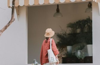 [☕️🇻🇳] Anaiis Concept – Café 🥤 Top1Coffee ☕️ 𝐁𝐚̀𝐲 𝐭𝐨̉ 𝐭𝐫𝐚́𝐢 𝐭𝐢𝐦Mặt trăng đứng yên một chỗ
Chỉ trẻ con bảo là không
Tình em đứng yên một chỗ
Để tình anh mãi muôn trùng
quẩn , shares-2✔️ , likes-43❤️️ , date-2023-03-20 00:30:02🇻🇳🇻🇳🇻🇳📰🆕