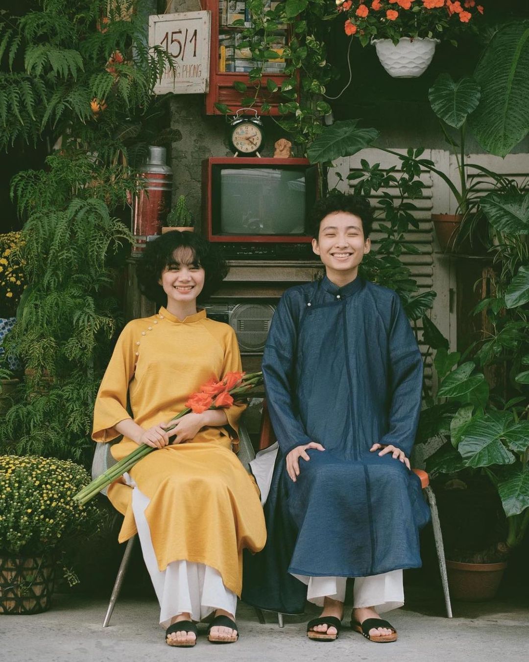 [☕️🇻🇳] NAM house 🥤 Top1Coffee ☕️ 2 bạn này, tươi xinh quá   Nam cảm ơn ảnh của @dikolunmeoww
 __________
 NAM house
 • open 6:00 – 23:00
 • 15/1 le hong phong, d , shares-0✔️ , likes-61❤️️ , date-2023-04-15 13:43:26🇻🇳🇻🇳🇻🇳📰🆕