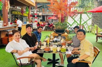 [☕️🇻🇳] Coffee HUỲNH HƯƠNG 🥤 Top1Coffee ☕️ Coffee HUỲNH HƯƠNG Hôm nay rất hân hạnh được đón tiếp Bà Nữ (Nghệ Sĩ Lê Giang) và Các Anh  Cảm ơn cả nhà vì đã lựa chọn Coffee&a , shares-6✔️ , likes-85❤️️ , date-2023-04-12 05:17:37🇻🇳🇻🇳🇻🇳📰🆕