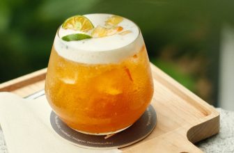 [☕️🇻🇳] The Comma coffee 🥤 Top1Coffee ☕️ DAISY BLISS – TRÀ LÊ HOA CÚCMùa hè đã ưu ái dừng chân tại The Comma dưới hình hài của Daisy Bliss. Hương hoa cúc dịu nhẹ kết h , shares-0✔️ , likes-5❤️️ , date-2023-04-21 01:33:03🇻🇳🇻🇳🇻🇳📰🆕