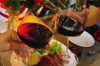 [☕️🇻🇳] The View Hai Dang – Dịch vụ tổ chức tiệc gặp mặt, tiệc mừng của công ty 🥤 Top1Coffee ☕️  Người ra nói, yêu nhau càng lâu lại càng dễ có cảm giác thân thuộc và dần mất đi chút nồng nhiệt thuở ban đầu. Có lẽ vì vậy mà  , shares-0✔️ , likes-28❤️️ , date-2023-04-28 07:00:03🇻🇳🇻🇳🇻🇳📰🆕