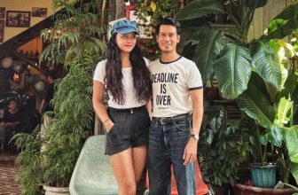 [☕️🇻🇳] NAM house 🥤 Top1Coffee ☕️ 2 bạn ni ở Huế
nay ghé thăm chú Nam …   Nam cảm ơn ảnh của Ni An __________
NAM house
• open 6:00 – 23:00
• 15/1 le hong p , shares-0✔️ , likes-124❤️️ , date-2023-04-26 04:36:51🇻🇳🇻🇳🇻🇳📰🆕