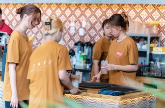 [☕️🇻🇳] MÂY Coffee – Tea  🥤 Top1Coffee ☕️ Cần cù bù lương x2
Cảm ơn các bạn đồng nghiệp đã mang đến hương vị “niềm vui” cho ngày lễ đầy năng lượng
, shares-0✔️ , likes-40❤️️ , date-2023-04-30 06:15:52🇻🇳🇻🇳🇻🇳📰🆕