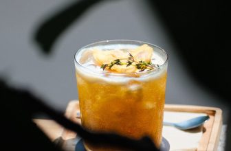 [☕️🇻🇳] The Comma coffee 🥤 Top1Coffee ☕️ Seeking summer
______
The Comma Coffee
21 Hoa Mai, phường 2, quận Phú Nhuận
Opening hour | 8:00 – 22:00
Online order: Gr , shares-0✔️ , likes-7❤️️ , date-2023-05-07 01:23:04🇻🇳🇻🇳🇻🇳📰🆕