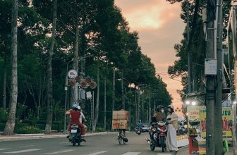 [☕️🇻🇳] 𝐋𝐚 𝐑𝐞̂𝐯𝐞𝐮𝐬𝐞🥤 Top1Coffee ☕️ Tôi đứng đây không phải để chờ cậu nữa rồi.
tôi đứng đây để ngắm nhìn một chút về những ngày khờ dại của chúng ta…
, shares-4✔️ , likes-168❤️️ , date-2023-05-15 11:15:18🇻🇳🇻🇳🇻🇳📰🆕