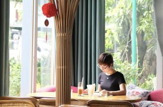 [☕️🇻🇳] The Ayatt Coffee  🥤 Top1Coffee ☕️ Đến Ayatt trải nghiệm ngay không gian làm việc lý tưởng trong mùa hè này! Với điều hoà mát lạnh được thiết kế cùng những bàn dài , shares-1✔️ , likes-30❤️️ , date-2023-05-15 01:15:00🇻🇳🇻🇳🇻🇳📰🆕