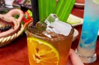 [☕️🇻🇳] Coffee HUỲNH HƯƠNG 🥤 Top1Coffee ☕️  𝑪𝑶̛𝑴 𝑵𝑰𝑬̂𝑼 𝑯𝑼𝒀̀𝑵𝑯 𝑯𝑼̛𝑶̛𝑵𝑮Mang đậm hương vị Miền Tây – sẵn sàng phục vụ thực khách!Không gian rộng rãi, thoáng đẹp
Ph , shares-24✔️ , likes-256❤️️ , date-2023-07-05 04:19:25🇻🇳🇻🇳🇻🇳📰🆕