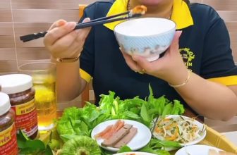 [🆕🇻🇳] Mắm Huế Chính Hiệu RI Nguyễn 🍔 Top1Food 🍜 CỰC SỐC giảm giá CỰC SỐC chỉ còn #39K 1hủ 500gram. Dành cho 100 khách hàng nhanh tay nhất.
Combo 6hủ #240K_Miễn_Ship
Combo 10hủ  , shares-34✔️ , likes-742❤️️ , date-2023-11-20 11:56:54🇻🇳🇻🇳🇻🇳📰🆕