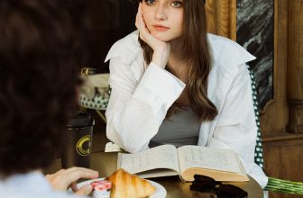 [☕️🇻🇳] Cheese Coffee 🥤 Top1Coffee ☕️  Chuyên mục phổ cập tiếng Pháp để ra dẻ khi 26,27/8, 3/9 này đến Cheese dùng set brunch.
Comment t’appelles-tu? Bạn tên gì
C’est , shares-4✔️ , likes-109❤️️ , date-2023-08-24 14:04:44🇻🇳🇻🇳🇻🇳📰🆕