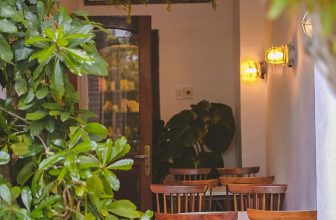 [☕️🇻🇳] Oromia Coffee – Lounge🥤 Top1Coffee ☕️ Chúng ta có những chiều vàng, màu ngày thu nhuộm khắp quán  ______________________________
𝐎𝐫𝐨𝐦𝐢𝐚 𝐂𝐨𝐟𝐟𝐞𝐞 & 𝐋𝐨𝐮𝐧𝐠𝐞
/85 Phan , shares-44✔️ , likes-389❤️️ , date-2023-09-12 10:55:24🇻🇳🇻🇳🇻🇳📰🆕